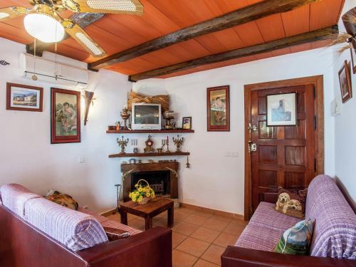 Cottage with private swimming pool and rural location near Antequera