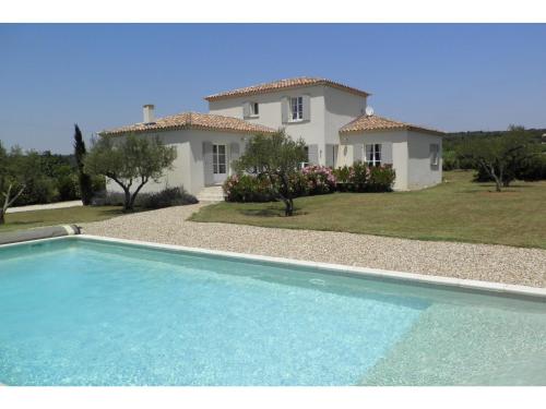 Luxury villa with private pool near Uz s
