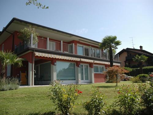 Belvilla by OYO Varese Quattro - Accommodation - Comerio