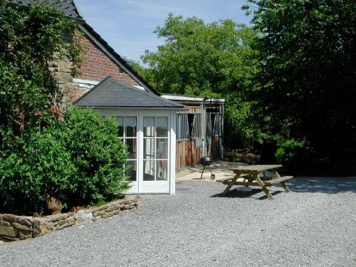  Cosy Cottage in Ardennes with a Garden, Unterkunft in Ferrières