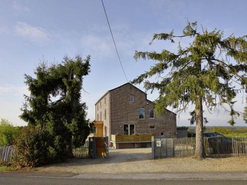  Beautiful Holiday Home with shared Pool in Eprave in Rochefort