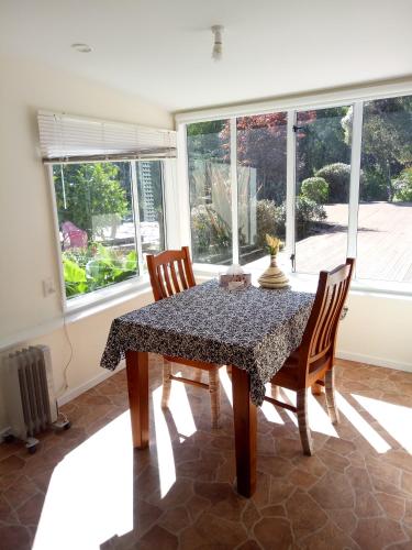 Book From Nz101 Water Lily Garden Bb In Christchurch - 