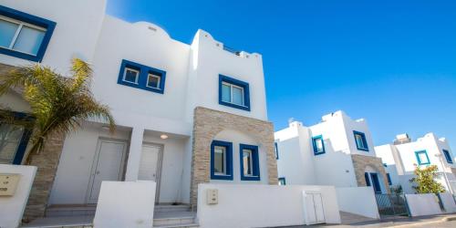 Sea View Villa Paralimni - image 3
