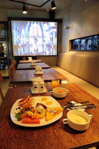 Food and beverages, Tria Hotel in Seoul