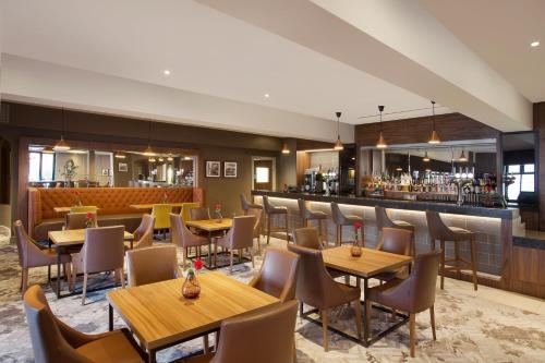 Jurys Inn East Midlands Airport (on-site) - image 10
