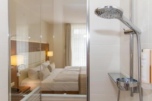 Hotel Am Strand - image 11