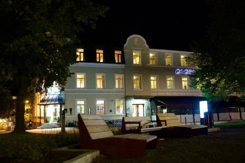 Moss Hotel - image 3