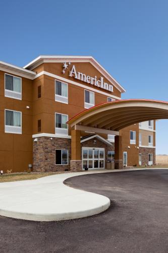 AmericInn by Wyndham DeWitt