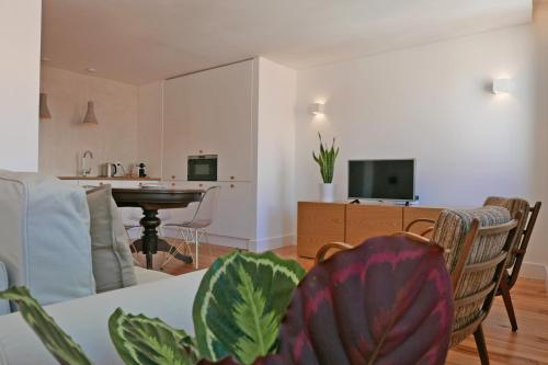 Cozy Lisbon Graça - image 11