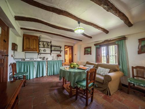  Rustic Cottage in El Padul with Swimming Pool in Padul