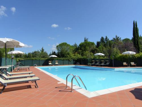  Spacious Farmhouse in Campriano with Swimming Pool, Pension in Chiassa Superiore