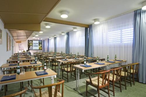 Danubius Hotel Marina - image 8