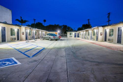 Newport Bay Inn in Costa Mesa, USA