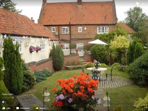 Tudor Farm B&B BnB Farndon