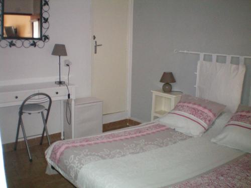 T2 dans maison de village in Ganges