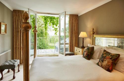 Ockenden Manor Hotel & Spa - image 8