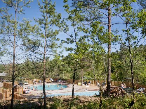 Village Huttopia Lanmary - Camping - Antonne-et-Trigonant