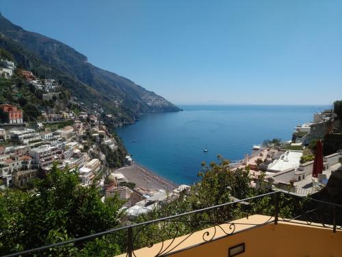 Casa Hellen Positano center - image 3
