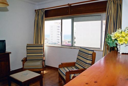 Two-Bedroom Apartment (6 Adults) image 2