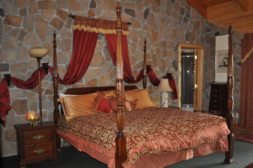 Elkwood Manor Bed & Breakfast