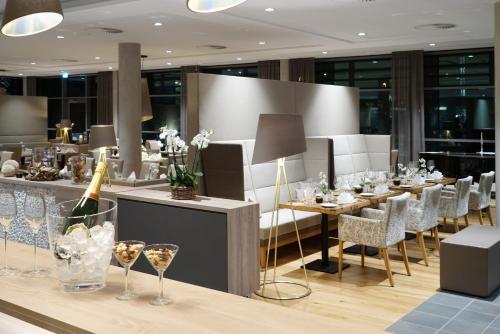 餐廳, WONNEMAR Resort-Hotel Wismar in 維斯馬市中心