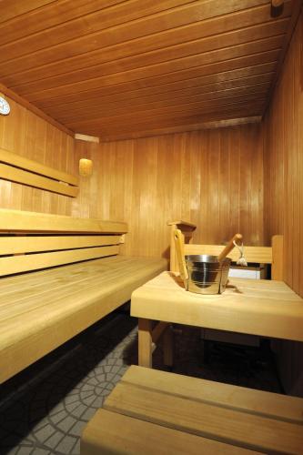 Hotel Garni Alpenland – Altenmarkt, MN