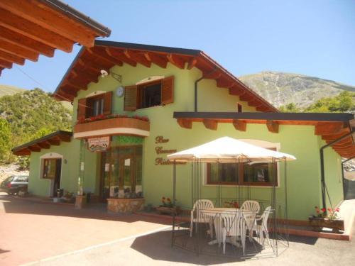 La Locanda Del Lago Lucciola in Villalago