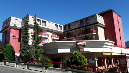 Alpine Classic Hotel - image 2