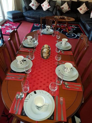 Edinburgh City Deluxe Apartment
