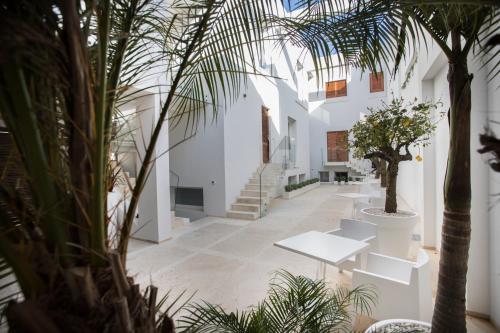 Le Ancore Luxury Apartments - image 8