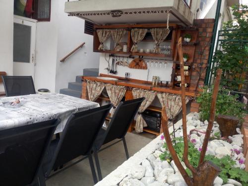 Taman, Zemunella Guest House in Herceg Novi