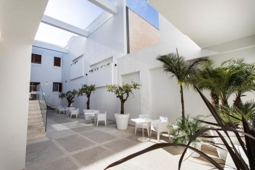 Le Ancore Luxury Apartments - image 3