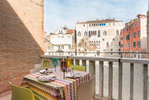 La Terrazza Di Vivaldi – Venice, GA