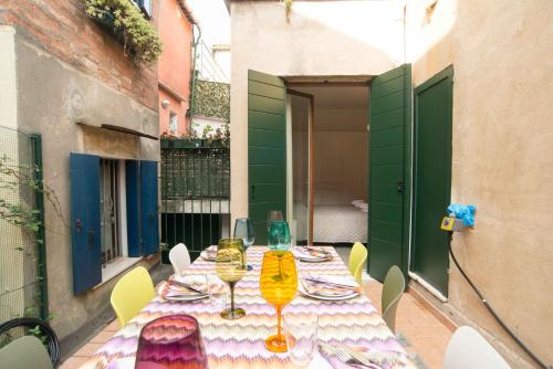 La Terrazza Di Vivaldi – Venice, GA