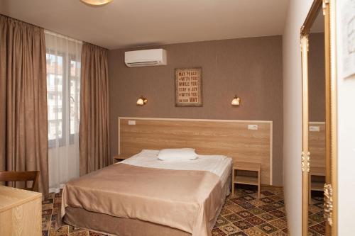 Hotel Motto - main image