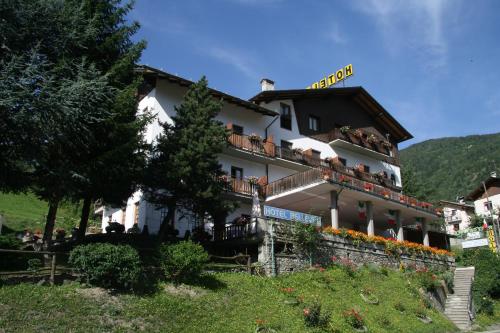 . Hotel Bellevue