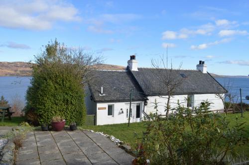 Rowan Cottage at Kames