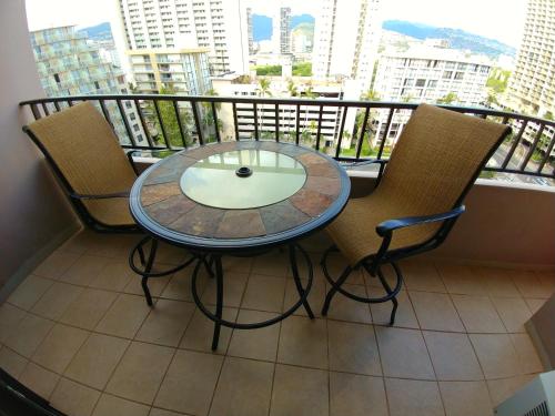 Royal Kuhio - Large 1 bedroom Apartment - image 8