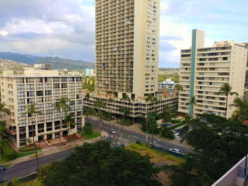 Royal Kuhio - Large 1 bedroom Apartment - image 13