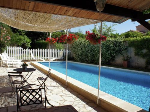 . Charming holiday cottage with large private pool