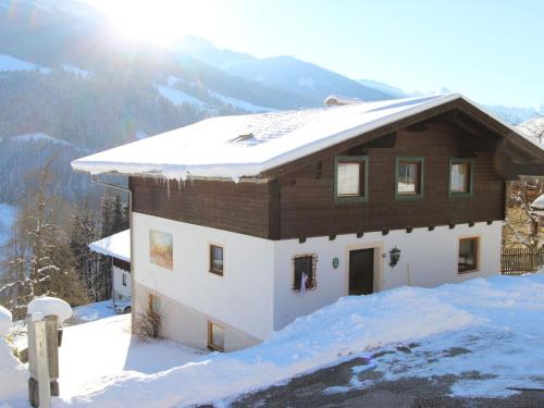  Apartment Rosina 1 in Taxenbach