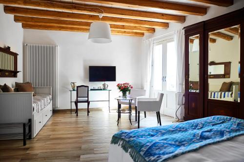 Santina Suites – Castellammare del Golfo, CA