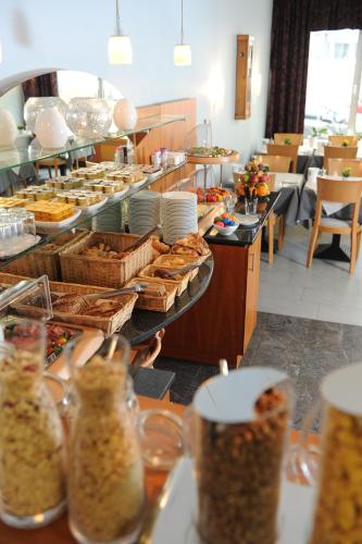 Central-Classic Hotel - image 3