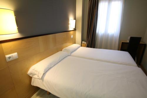 Hotel Alda Entrearcos - image 7