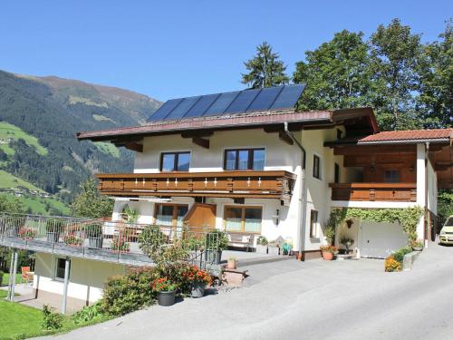  Apartment Ahornblick 2, Pension in Ramsau im Zillertal