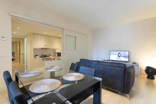 Bravissimo Cort Reial-2B - Apartment - Girona