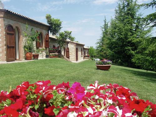 Holiday home in the countryside with swimming pool and tennis court gîte à louer San Lorenzo