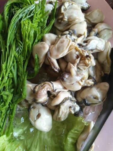 Chaiwat Resort near Koh Nom Sao