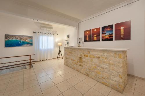 Angeliki Seaside Hotel in อาลิคี
