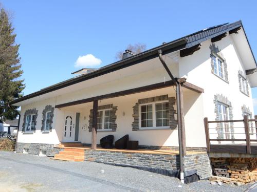  Linden Haus, Ferienwohnung in Weywertz